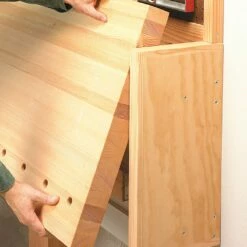 Woodsmith Fold-Down Workstation Plan -tool Sales Store sn07222 03