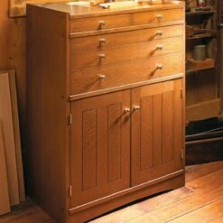 Woodsmith Classic Oak Tool Cabinet Plan