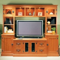 Woodsmith Flat-Screen Media Center Plan